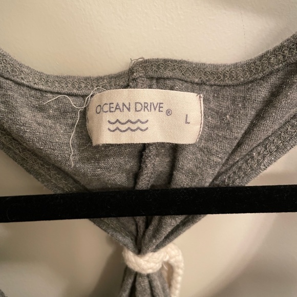 Santa Cruz tank top - Picture 2 of 3